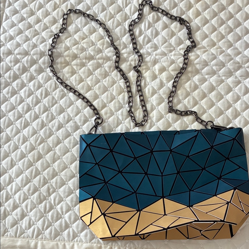 Patrizia Luca Teal and Gold Geometric Slanted Square Convertible Clutch - Picture 2 of 9